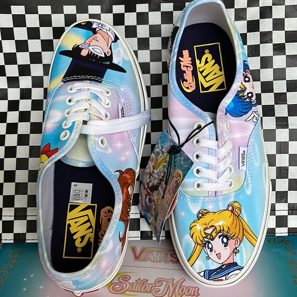 Vans Authentic Pretty Guardians & Tuxedo Mask Sailor Moon Men’s sneakers - Picture 12 of 16